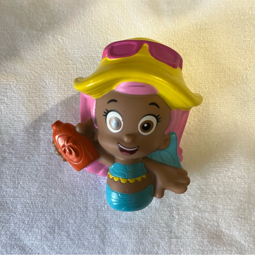 3" Fisher Price Bubble Guppies Bath Squirters Molly Mermaid Squirter Toy